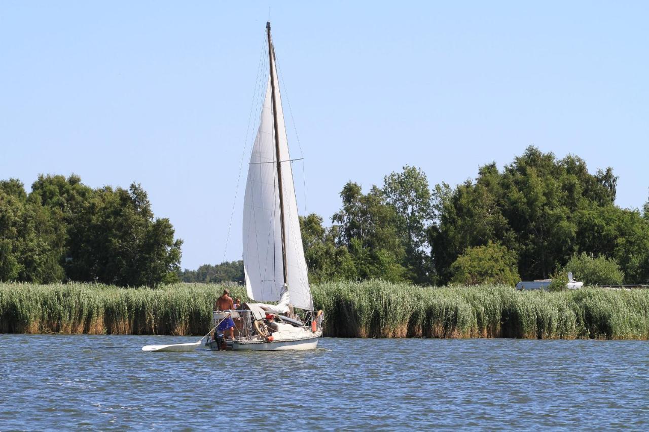 Meeresblick Fewo 39: Sellin Beachfront with AHOI Spa Access Goehren  Exterior photo